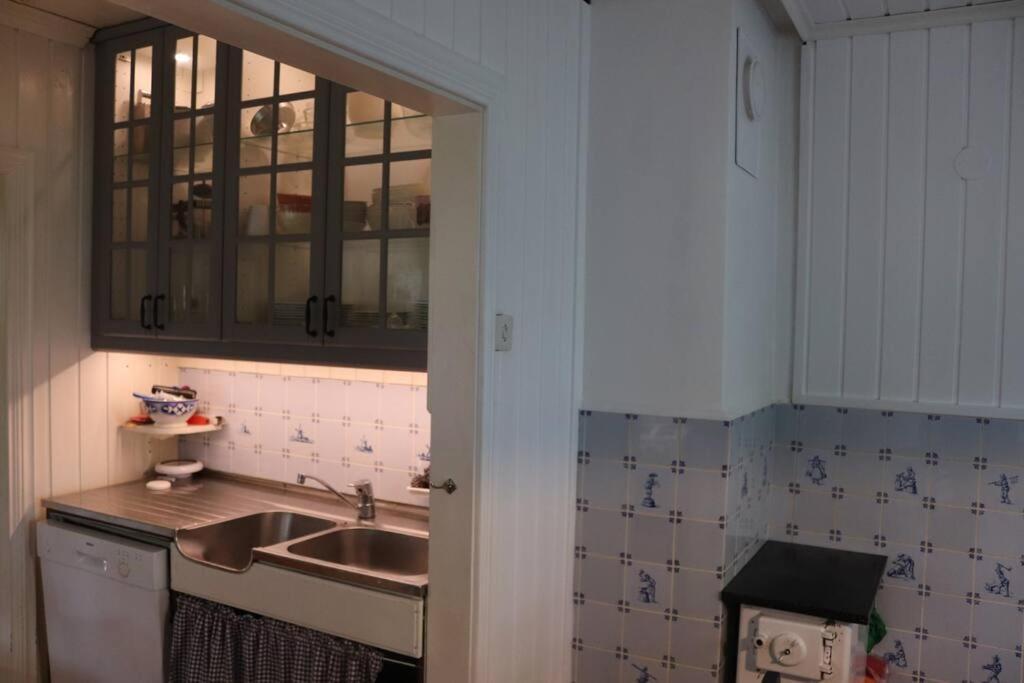 Вилла Cozy Family House Тромсё Экстерьер фото